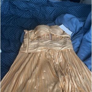 This is a fabulous Gormal Evening Dress that will grasp every attention